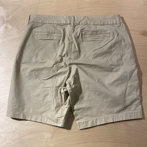 J. Crew Tan Flat Front Shorts Classic Style 14 (NB) - Picture 6 of 6